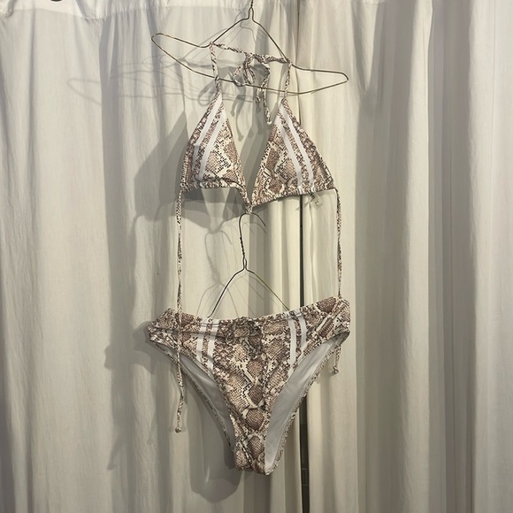 Tan Snake Skin and White Stripe Two Piece Triangle Bikini. Size Large. - Picture 1 of 1
